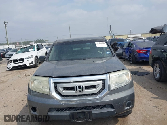 2011 Honda Pilot LX with VIN 5FNYF4H24BB098145, listed as a IAAI auction lot 41805201 with 144,920 mi miles. Bid and sale history available at carsss.com. Image 12.