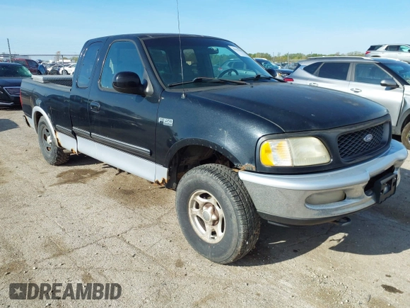 1997 Ford F-150 XL with VIN 1FTDX18W6VKD46643, listed as a IAAI auction lot 42111129 with 107,025 mi miles. Bid and sale history available at carsss.com. Image 1.