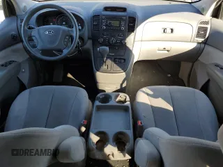 2009 Kia Sedona LX with VIN KNDMB233996272991, listed as a Copart auction lot 73060654 with 151,329 mi miles and Salvage Title. Bid and sale history available at carsss.com. Image 8.