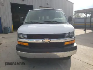 2018 Chevrolet Express Cargo Van with VIN 1GCWGAFG6J1904771, listed as a Copart auction lot 43149055 with 288,899 mi miles and Clean Title. Bid and sale history available at carsss.com. Image 5.