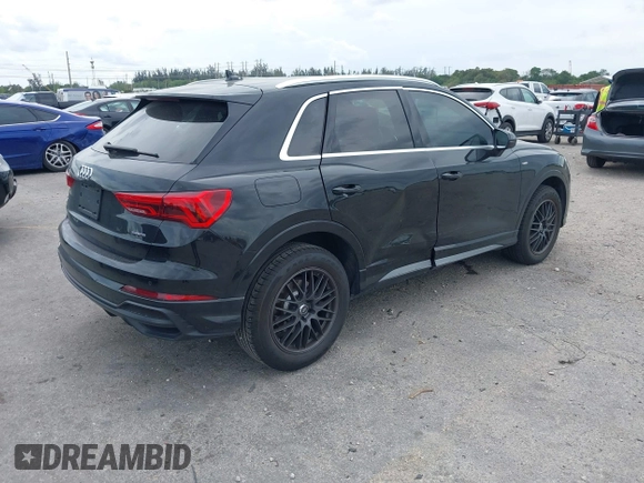 2022 Audi Q3 S line Premium Plus with VIN WA1EECF32N1071447, listed as a IAAI auction lot 41772286 with 86,187 mi miles. Bid and sale history available at carsss.com. Image 4.