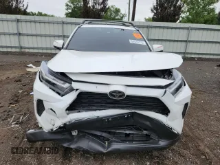 2024 Toyota RAV4 XLE with VIN 2T3P1RFV5RC431852, listed as a Copart auction lot 64449775 with 22,378 mi miles and Salvage title. Bid and sale history available at DreamBid. Image 5.