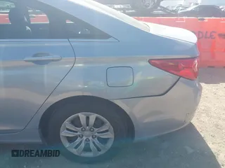 2012 Hyundai Sonata GLS with VIN 5NPEB4AC6CH331656, listed as a IAAI auction lot 41818783 with 179,604 mi miles. Bid and sale history available at carsss.com. Image 6.