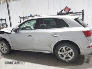 2021 Audi Q5 Premium with VIN WA1AAAFY1M2018483, listed as a IAAI auction lot 41606572 with 39,647 mi miles. Bid and sale history available at carsss.com. Image 15.