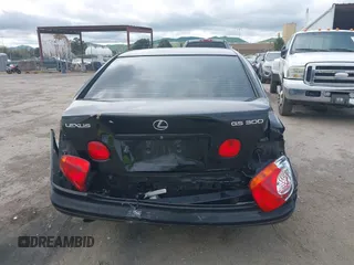 2002 Lexus GS 300 with VIN JT8BD69SX20172896, listed as a IAAI auction lot 41949330 with 233,116 mi miles and . Bid and sale history available at carsss.com. Image 16.