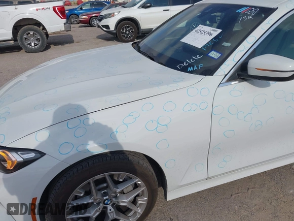 2025 BMW 3 Series 330i with VIN 3MW69CW09S8F10863, listed as a IAAI auction lot 42525396 with 13,155 mi miles and . Bid and sale history available at DreamBid. Image 6.
