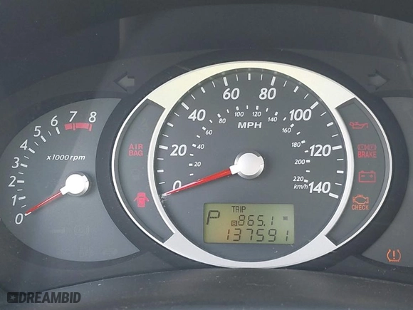 2009 Hyundai Tucson GLS with VIN KM8JM12B99U037949, listed as a IAAI auction lot 41935047 with 137,591 mi miles. Bid and sale history available at carsss.com. Image 7.