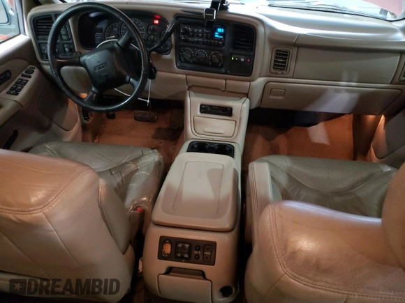 2002 GMC Yukon XL SLT with VIN 1GKFK16Z72J252684, listed as a Copart auction lot 86960724 with 0 mi miles and Clean Title. Bid and sale history available at carsss.com. Image 8.