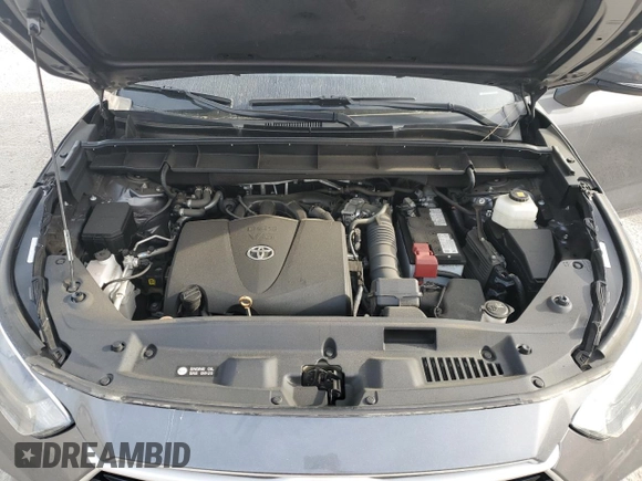 2022 Toyota Highlander LE z VIN 5TDBZRBHXNS566239, wystawiony jako Copart lot #49960015 z przebiegiem 47 997 mil mil oraz Szkoda całkowita • Salvage title. Historia ofert i sprzedaży dostępna na DreamBid. Obrazek 12.