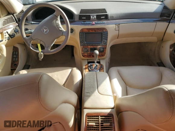 2004 Mercedes-Benz S-Class 5.0L with VIN WDBNG75J44A428972, listed as a Copart auction lot 47454035 with 2,558 mi miles and Salvage Title. Bid and sale history available at carsss.com. Image 8.