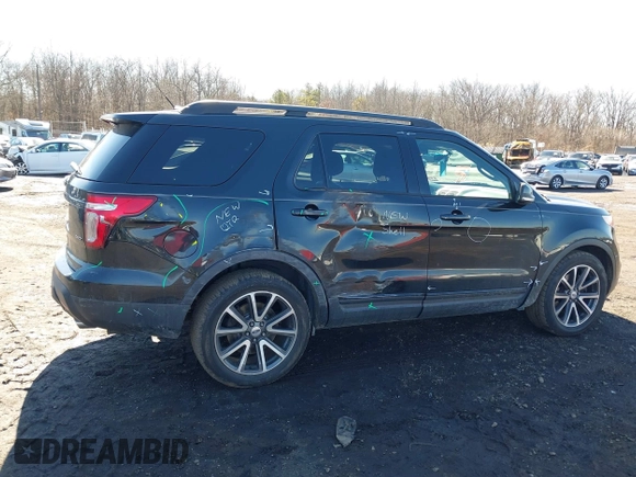 2015 Ford Explorer XLT with VIN 1FM5K8D80FGB21928, listed as a IAAI auction lot 41574394 with 94,257 mi miles and . Bid and sale history available at carsss.com. Image 18.