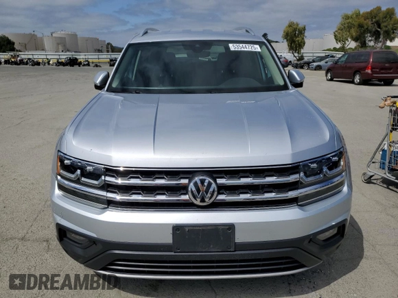 2018 Volkswagen Atlas SE z VIN 1V2LR2CAXJC560772, wystawiony jako Copart lot #53544725 z przebiegiem 70 282 mil mil oraz Szkoda całkowita • Salvage title. Historia ofert i sprzedaży dostępna na DreamBid. Obrazek 5.