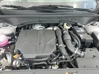 2025 Kia Sorento X-Line SX with VIN 5XYRKDJF2SG386073, listed as a Copart auction lot 63507015 with 758 mi miles and Salvage title. Bid and sale history available at DreamBid. Image 16.