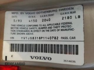 1993 Volvo 900 z VIN YV1JS8318P1140782, wystawiony jako Copart lot #41431855 z przebiegiem 141 139 mil mil oraz Szkody całkowita. Historia ofert i sprzedaży dostępna na DreamBid. Obrazek 13.