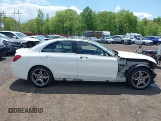 2016 Mercedes-Benz C 300 Luxury z VIN 55SWF4KB8GU155114, wystawiony jako IAAI lot #42186742 z przebiegiem 53 668 mil mil oraz . Historia ofert i sprzedaży dostępna na DreamBid. Obrazek 13.