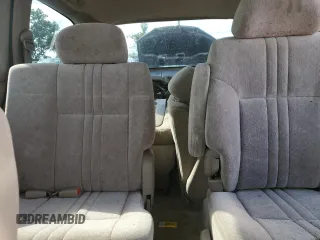 2000 Toyota Sienna LE with VIN 4T3ZF13C8YU177856, listed as a Copart auction lot 74171654 with 293,172 mi miles and Non Repairable. Bid and sale history available at carsss.com. Image 10.