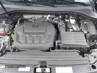 2024 Volkswagen Tiguan SE R-Line Black with VIN 3VV8B7AX1RM181025, listed as a IAAI auction lot 42131070 with 5,497 mi miles and . Bid and sale history available at DreamBid. Image 10.