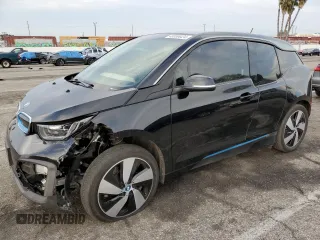 2020 BMW i3 z VIN WBY8P4C08L7G74380, wystawiony jako Copart lot #40858024 z przebiegiem 34 379 mil mil oraz . Historia ofert i sprzedaży dostępna na DreamBid. Obrazek 1.