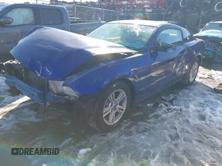 2014 Ford Mustang V6 with VIN 1ZVBP8AM6E5301075, listed as a IAAI auction lot 41427149 with 119,277 mi miles and . Bid and sale history available at carsss.com. Image 18.