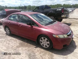 2009 Honda Civic LX z VIN 2HGFA165X9H501813, wystawiony jako IAAI lot #42182218 z przebiegiem 272 568 mil mil oraz . Historia ofert i sprzedaży dostępna na DreamBid. Obrazek 1.