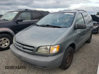 2000 Toyota Sienna LE with VIN 4T3ZF13C6YU258905, listed as a Copart auction lot 74745744 with 0 mi miles and Salvage Title. Bid and sale history available at carsss.com. Image 1.