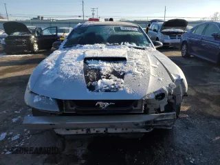 1999 Ford Mustang GT with VIN 1FAFP42X6XF159917, listed as a Copart auction lot 42371825 with 133,761 mi miles and Salvage Title. Bid and sale history available at carsss.com. Image 5.