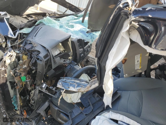2019 Ram 1500 Classic Express with VIN 1C6RR7FG2KS632409, listed as a Copart auction lot 82521654 with 0 mi miles and Salvage Title. Bid and sale history available at carsss.com. Image 8.