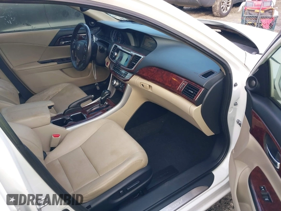 2013 Honda Accord Touring with VIN 1HGCR3F97DA040801, listed as a IAAI auction lot 41662028 with 177,589 mi miles and . Bid and sale history available at DreamBid. Image 5.