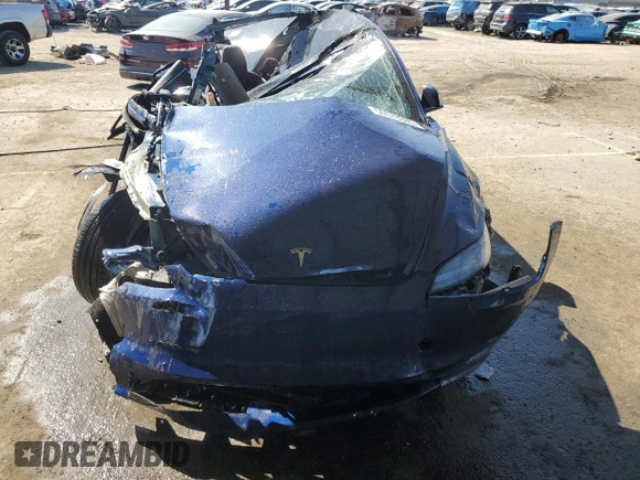 2025 Tesla Model 3 Long Range z VIN 5YJ3E1EBXSF886055, wystawiony jako Copart lot #50578085 z przebiegiem 13 945 mil mil oraz Szkoda całkowita • Salvage title. Historia ofert i sprzedaży dostępna na DreamBid. Obrazek 5.