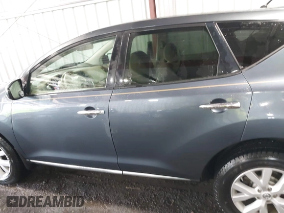 2012 Nissan Murano S z VIN JN8AZ1MU3CW107790, wystawiony jako IAAI lot #42340177 z przebiegiem 139 449 mil mil oraz . Historia ofert i sprzedaży dostępna na DreamBid. Obrazek 14.
