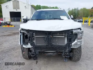 2022 Ford F-250 XL with VIN 1FT7W2BT1NEE27715, listed as a IAAI auction lot 42269588 with 77,147 mi miles and . Bid and sale history available at DreamBid. Image 6.