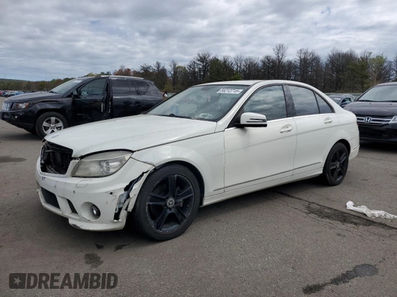 2011 Mercedes-Benz C 300 Sport z VIN WDDGF8BB7BR157457, wystawiony jako Copart lot #56212715 z przebiegiem 130 072 mil mil oraz Tytuł czysty. Historia ofert i sprzedaży dostępna na DreamBid. Obrazek 1.
