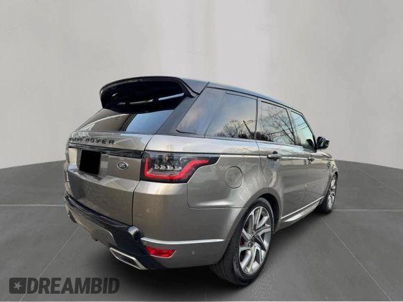 2018 Land Rover Range Rover Sport HSE Dynamic with VIN SALWV2SV1JA401013, listed as a Copart auction lot 49543845 with 121,427 mi miles and Clean Title. Bid and sale history available at carsss.com. Image 4.