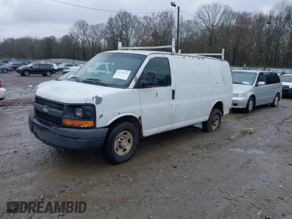 2007 Chevrolet Express Cargo Van with VIN 1GCGG25V271190835, listed as a IAAI auction lot 41763212 with 478,196 mi miles. Bid and sale history available at carsss.com. Image 2.