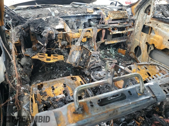 2007 Cadillac Escalade z VIN 1GYEC63847R316793, wystawiony jako Copart lot #59086055 z przebiegiem Nie podano mil oraz Nie do naprawy • Non repairable. Historia ofert i sprzedaży dostępna na DreamBid. Obrazek 8.