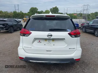2017 Nissan Rogue SV with VIN KNMAT2MV9HP604372, listed as a IAAI auction lot 40372180 with 96,924 mi miles. Bid and sale history available at carsss.com. Image 17.