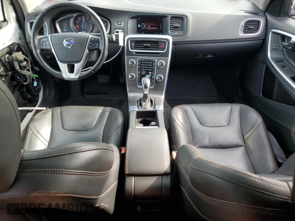 2016 Volvo V60 T5 z VIN YV4612HK2G1005209, wystawiony jako Copart lot #54022275 z przebiegiem 119 680 mil mil oraz Szkoda całkowita • Salvage title. Historia ofert i sprzedaży dostępna na DreamBid. Obrazek 8.