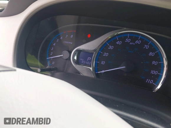 2013 Toyota Sienna XLE AAS with VIN 5TDYK3DCXDS302949, listed as a IAAI auction lot 42611370 with 236,663 mi miles and . Bid and sale history available at DreamBid. Image 15.