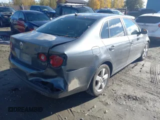 2008 Volkswagen Jetta Sedan SE with VIN 3VWRM71K68M191157, listed as a Copart auction lot 69636864 with 162,025 mi miles and Salvage Title. Bid and sale history available at carsss.com. Image 3.