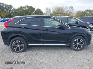 2018 Mitsubishi Eclipse Cross SE with VIN JA4AT5AA4JZ048317, listed as a IAAI auction lot 40069284 with 165,817 mi miles and . Bid and sale history available at DreamBid. Image 13.
