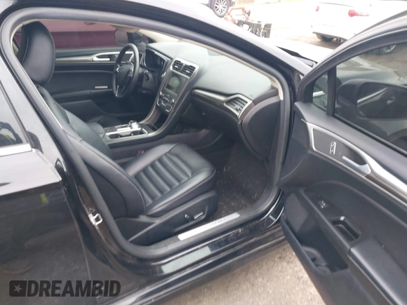 2020 Ford Fusion SEL с VIN 3FA6P0CD2LR145913, выставлен на аукционе IAAI как лот 42310012 с пробегом 121 168 миль миль и . История ставок и продаж доступна на DreamBid. Изображение 5.