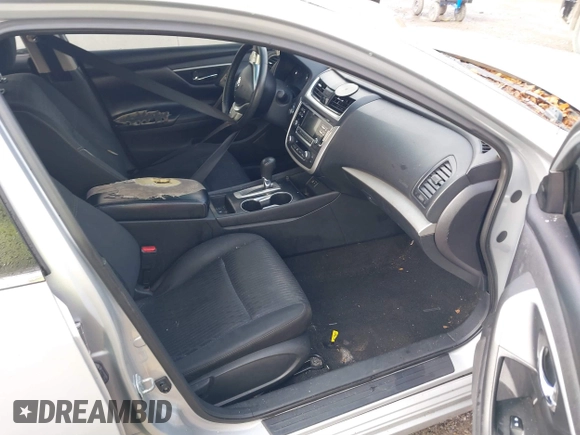 2016 Nissan Altima SV with VIN 1N4AL3AP0GC262897, listed as a IAAI auction lot 41063385 with 157,331 mi miles and . Bid and sale history available at DreamBid. Image 5.