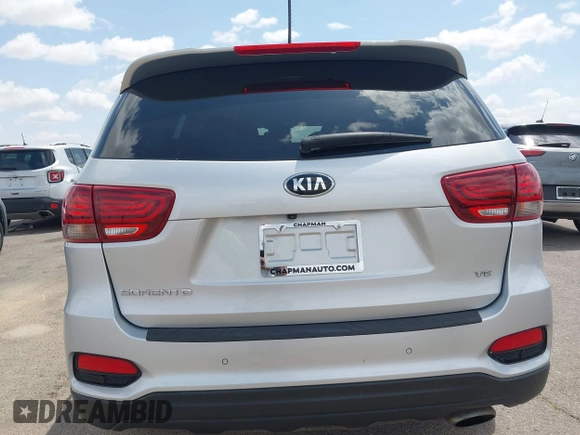 2020 Kia Sorento S z VIN 5XYPG4A55LG694372, wystawiony jako IAAI lot #42183383 z przebiegiem 57 980 mil mil oraz . Historia ofert i sprzedaży dostępna na DreamBid. Obrazek 17.