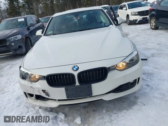2015 BMW 3 Series 328i xDrive with VIN WBA3B5G56FNS14621, listed as a IAAI auction lot 41559125 with 89,749 mi miles. Bid and sale history available at carsss.com. Image 12.