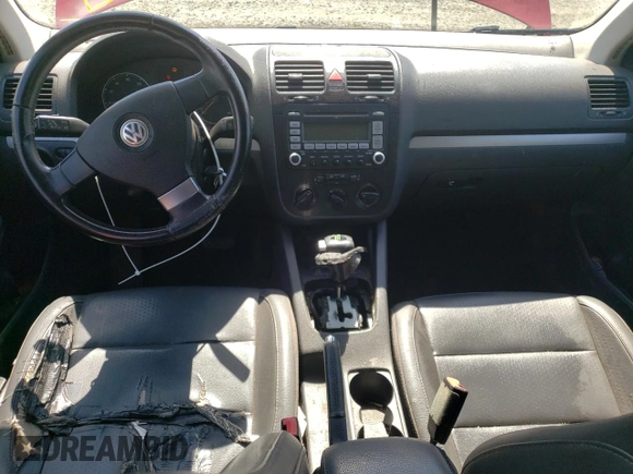 2008 Volkswagen Jetta SE z VIN 3VWRM71KX8M043321, wystawiony jako Copart lot #54168215 z przebiegiem 175 604 mil mil oraz Szkoda całkowita • Salvage title. Historia ofert i sprzedaży dostępna na DreamBid. Obrazek 8.