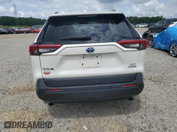 2021 Toyota RAV4 Hybrid LE z VIN 4T3B6RFV2MU051287, wystawiony jako Copart lot #58746095 z przebiegiem 55 017 mil mil oraz Szkoda całkowita • Salvage title. Historia ofert i sprzedaży dostępna na DreamBid. Obrazek 6.