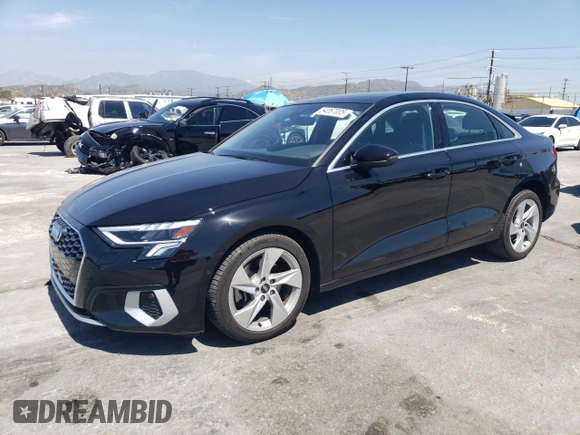 2024 Audi A3 Premium z VIN WAUAUDGYXRA029568, wystawiony jako Copart lot #54067005 z przebiegiem 14 130 mil mil oraz Szkoda całkowita • Salvage title. Historia ofert i sprzedaży dostępna na DreamBid. Obrazek 1.