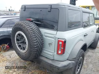 2023 Ford Bronco с VIN 1FMEE5DP0PLA97359, выставлен на аукционе IAAI как лот 42130581 с пробегом 32 335 миль миль и . История ставок и продаж доступна на DreamBid. Изображение 17.