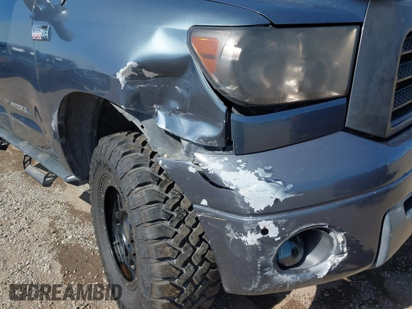 2007 Toyota Tundra Limited z VIN 5TFRV58177X020329, wystawiony jako IAAI lot #42270384 z przebiegiem 265 224 mil mil oraz . Historia ofert i sprzedaży dostępna na DreamBid. Obrazek 6.