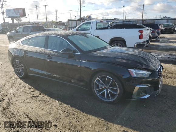 2024 Audi A5 Sportback S line Premium z VIN WAUDACF58RA004479, wystawiony jako Copart lot #48067125 z przebiegiem 5 952 mil mil oraz Szkoda całkowita • Salvage title. Historia ofert i sprzedaży dostępna na DreamBid. Obrazek 4.